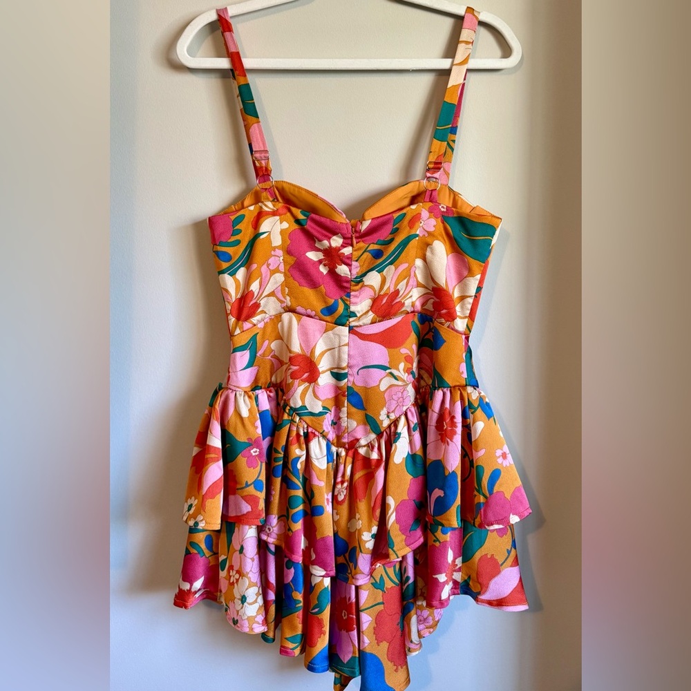 Hello Molly Tropical Floral Medium Women’s Tiered Romper Summer Spring Vacation - Picture 9 of 9